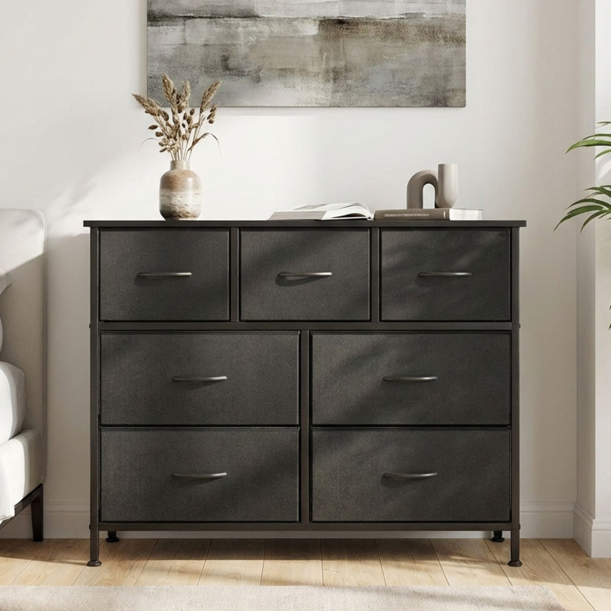 Madilyn 7 Drawers Lowboy - Black