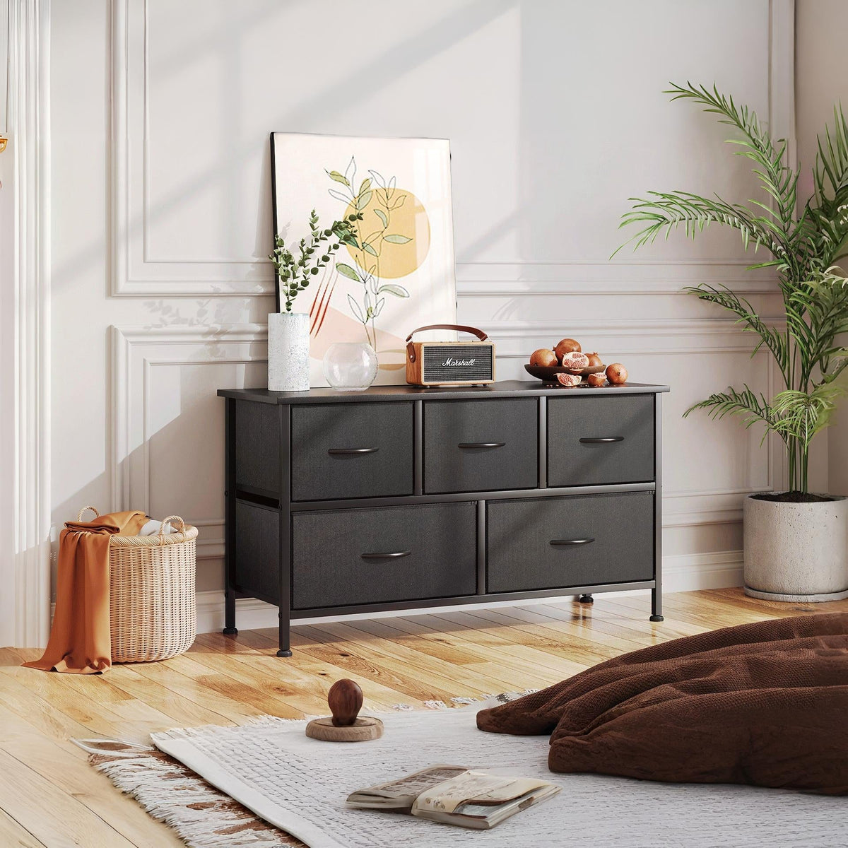 Madilyn 5 Drawers Lowboy - Black